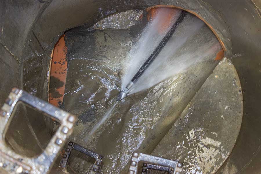 Professional hydro jetting equipment for clearing tough drain blockages